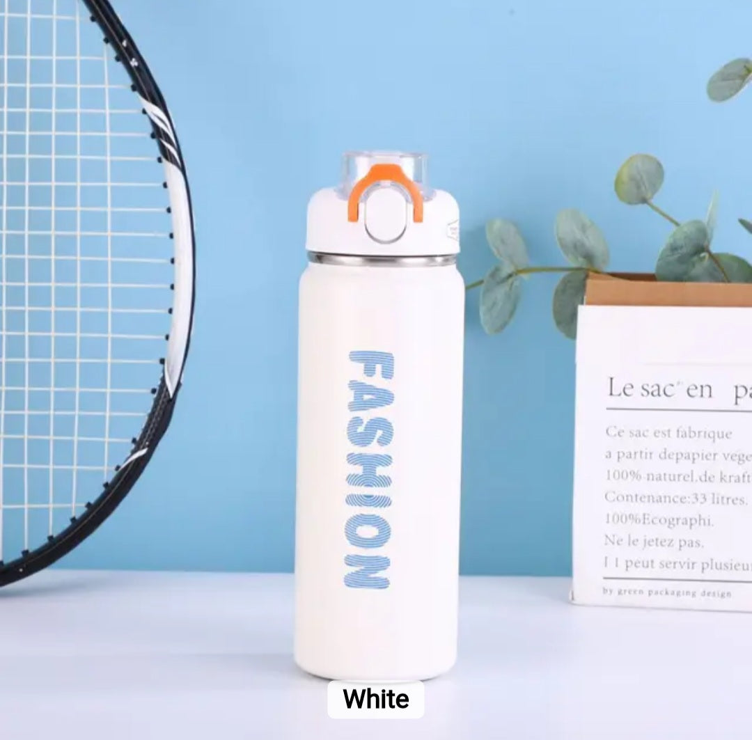 FASHION VACUUM WATER BOTTLE (Stainless steel)680ml